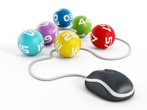 Bingo balls and mouse - online bingo